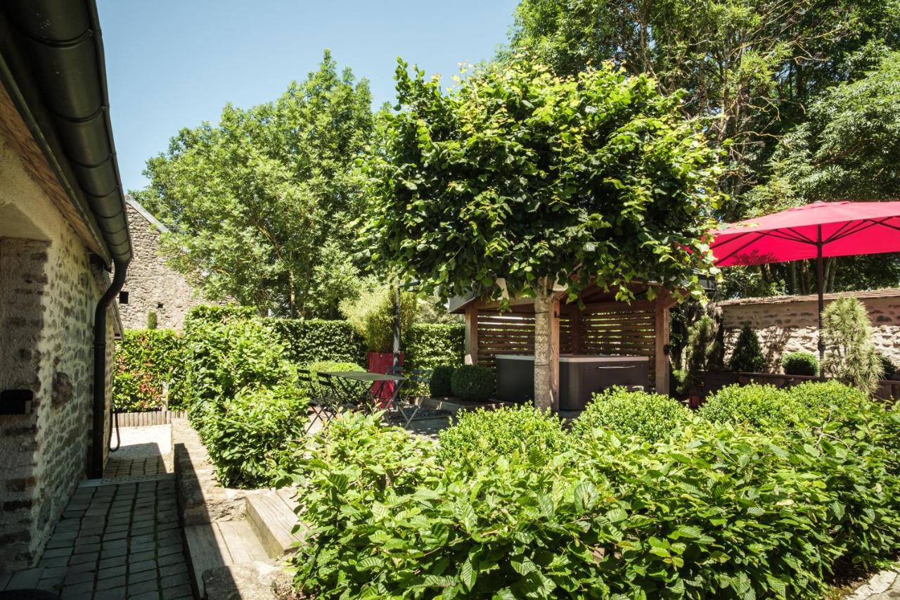 Le Domaine Des Pres Verts Suites & Chambres Avec Jacuzzi Privatif Jouey Kültér fotó